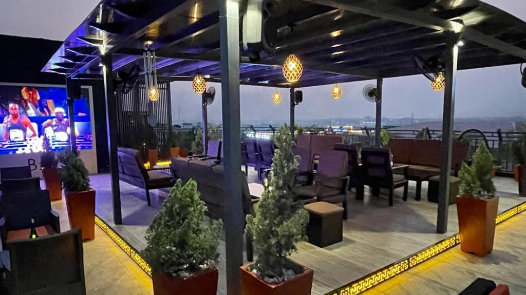 Phoenicia Suites Wupa Eksteriør billede