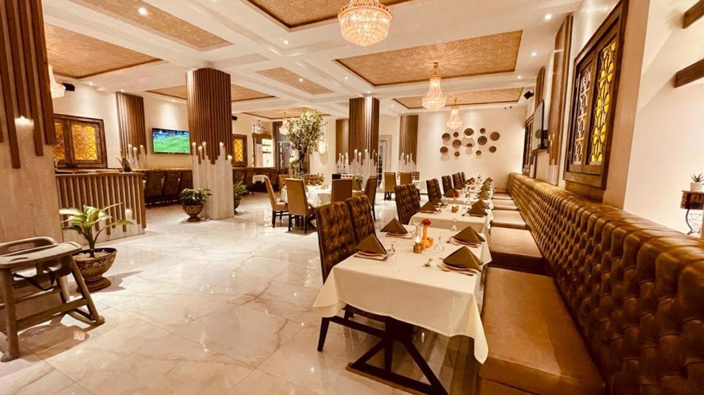 Phoenicia Suites Wupa Eksteriør billede